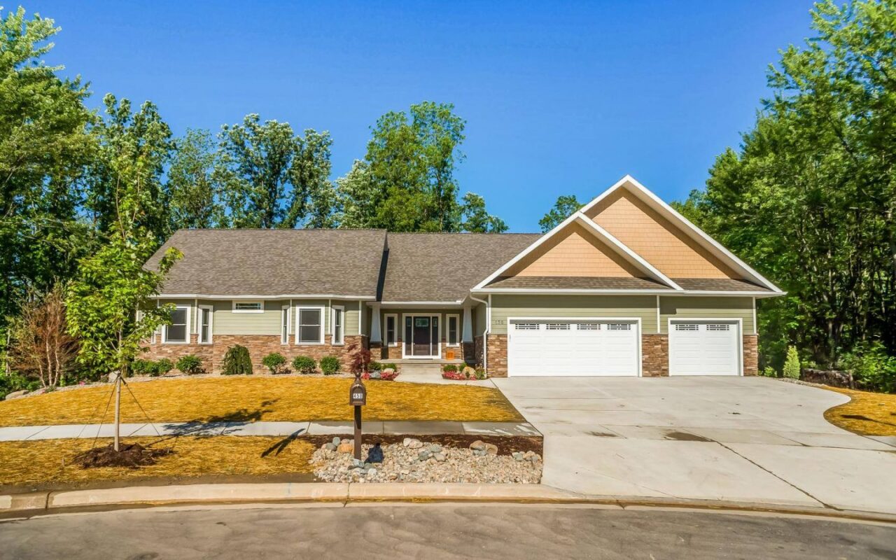 Custom Home Builder Lansing Parade Homes James Edward